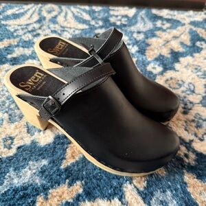 Sven Black Leather Mules with Wooden Sole
